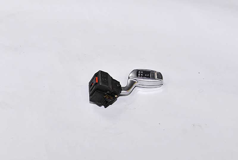 BMW M SERİSİ ÇIKMA YEDEK PARÇA BMW-ÇIKMA-YEDEK-PARÇAE-65-7-SERİSİ-SİNYAL-KOLU